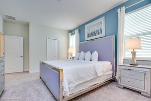 Villa, Multiple Beds