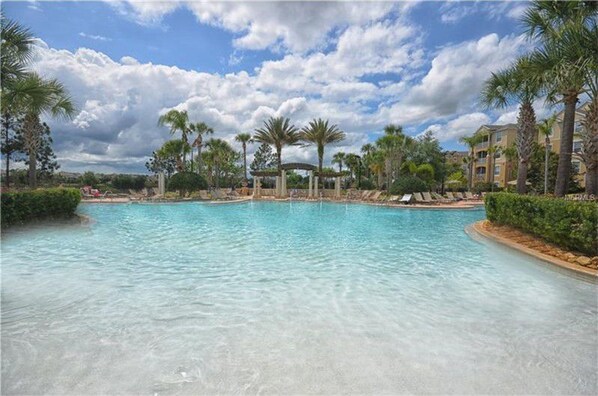 House, 6 Bedrooms | Outdoor pool