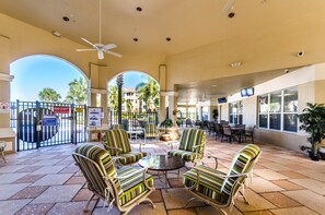 House, 6 Bedrooms | Lobby lounge