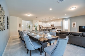 Villa, Multiple Beds | In-room dining - 8877 Qin Loop (Kissimmee)
