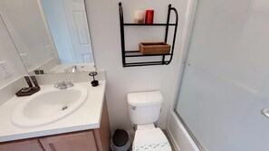 Maison en rangée, 3 chambres | Salle de bain