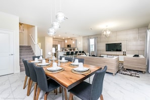 别墅, 多张床 | 起居区