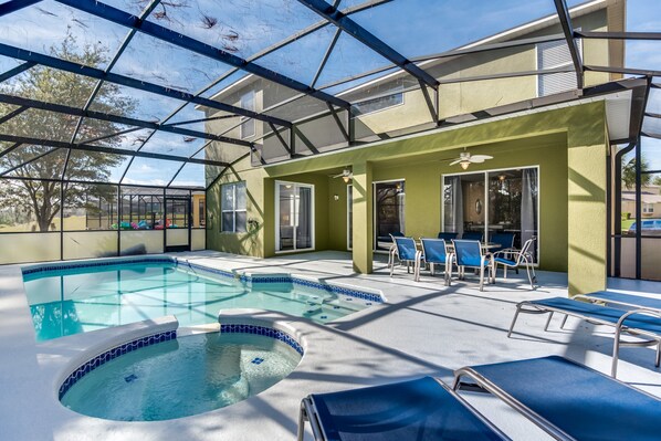 Villa, letti multipli | Piscina al coperto | Piscina all'aperto