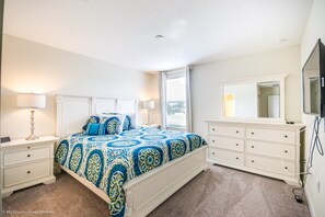 Villa, Multiple Beds