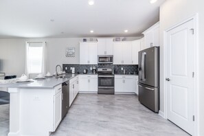 Villa, Multiple Beds | Private kitchen | Microwave, oven, stovetop, dishwasher