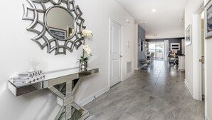 Villa, Multiple Beds | Interior - 1662 Moonvalley Drive (Davenport)