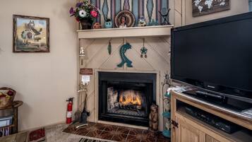 Townhouse, 2 kamar tidur | Perapian