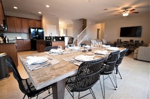 House, Multiple Beds | In-room dining - 2586 Shanti Drive (Kissimmee)