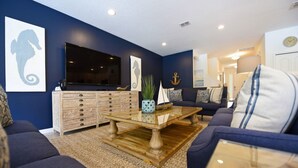 House, Multiple Beds | Living area - 5248 Oakbourne Ave (Davenport)