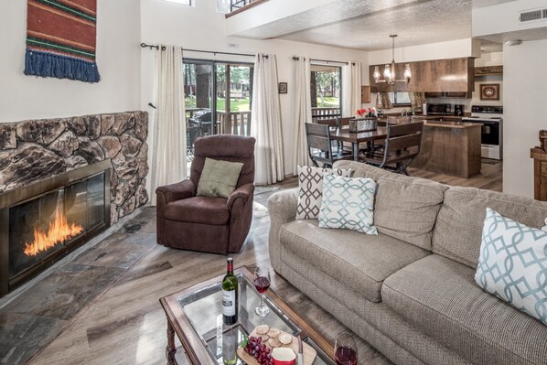 Townhome, 3 Bedrooms | Living area