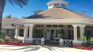 Unclassified image, 2 of 53, button - 8105 Coconut Palm Way #305 (Kissimmee)