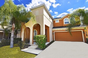 House, 6 Bedrooms | Front of property - Bella Vida Six-bedroom (Kissimmee)