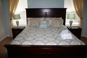 House, 6 Bedrooms