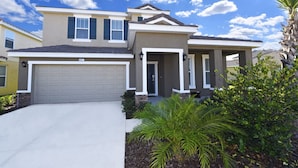 Unclassified image, 5 of 32, button - Solterra Five-bedroom (Davenport)