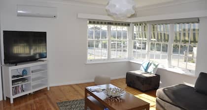 Witton Bluff Cottage