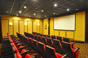 Townhome, 5 Bedrooms | Theatre show