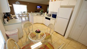Huis, 4 slaapkamers | Dineren in de kamer
