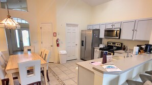 House, 4 Bedrooms | Private kitchen - Oak Island Cove Four-bedroom (Kissimmee)