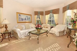 Huvila, 5 makuuhuonetta | Oleskelualue