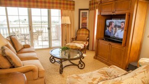 Living area - Reunion Resort and Spa Three-bedroom (Kissimmee)