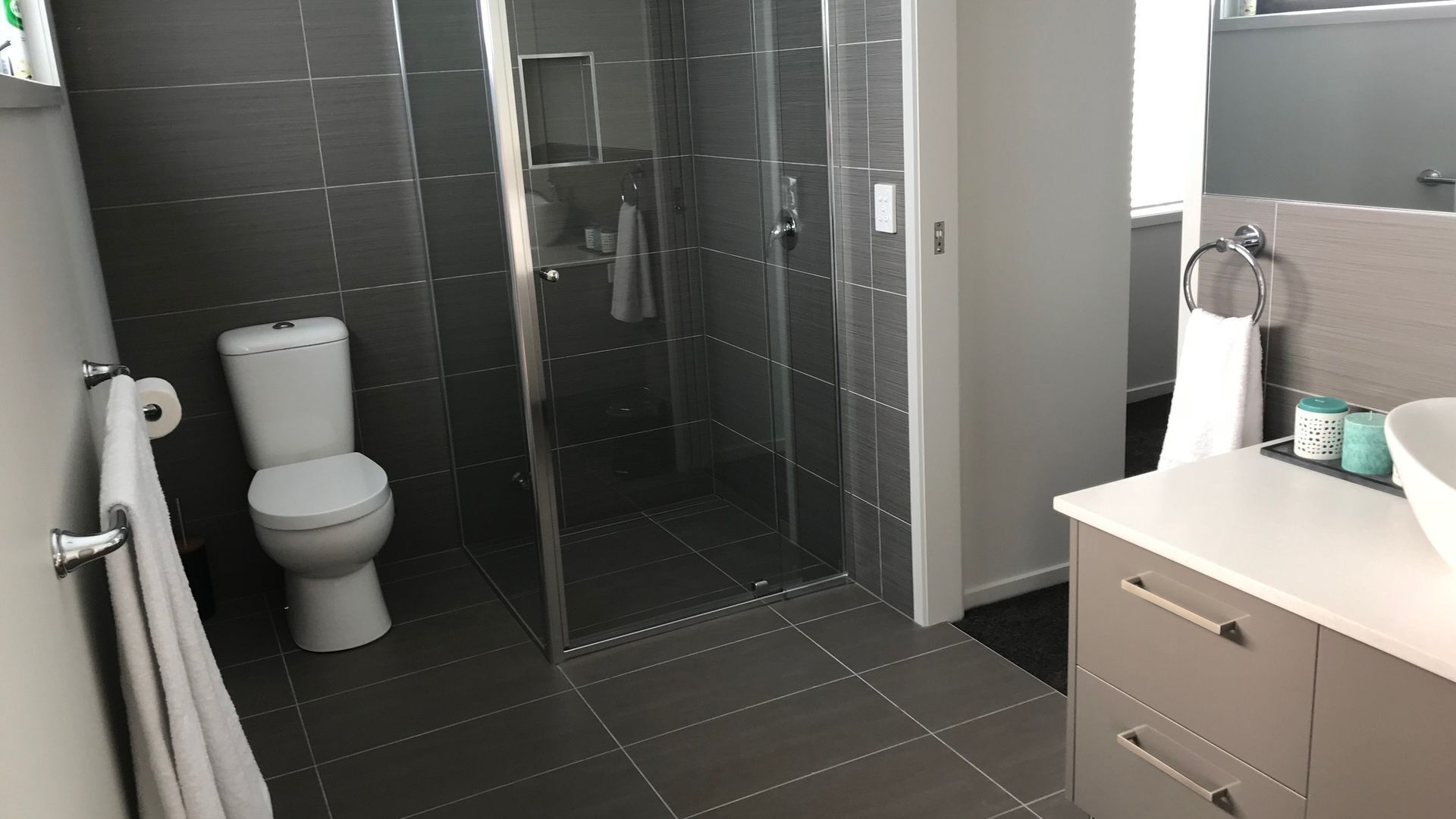 Beach View Apartment — image 13