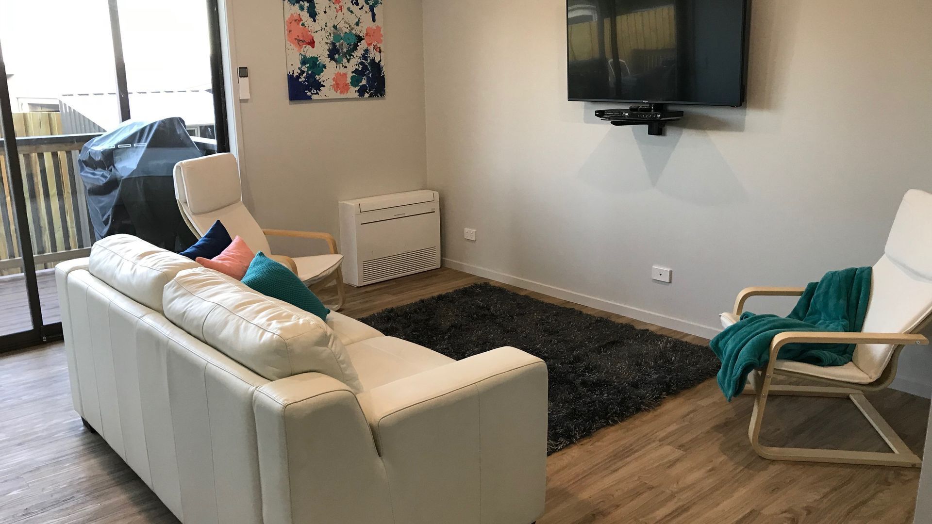 Beach View Apartment — image 14