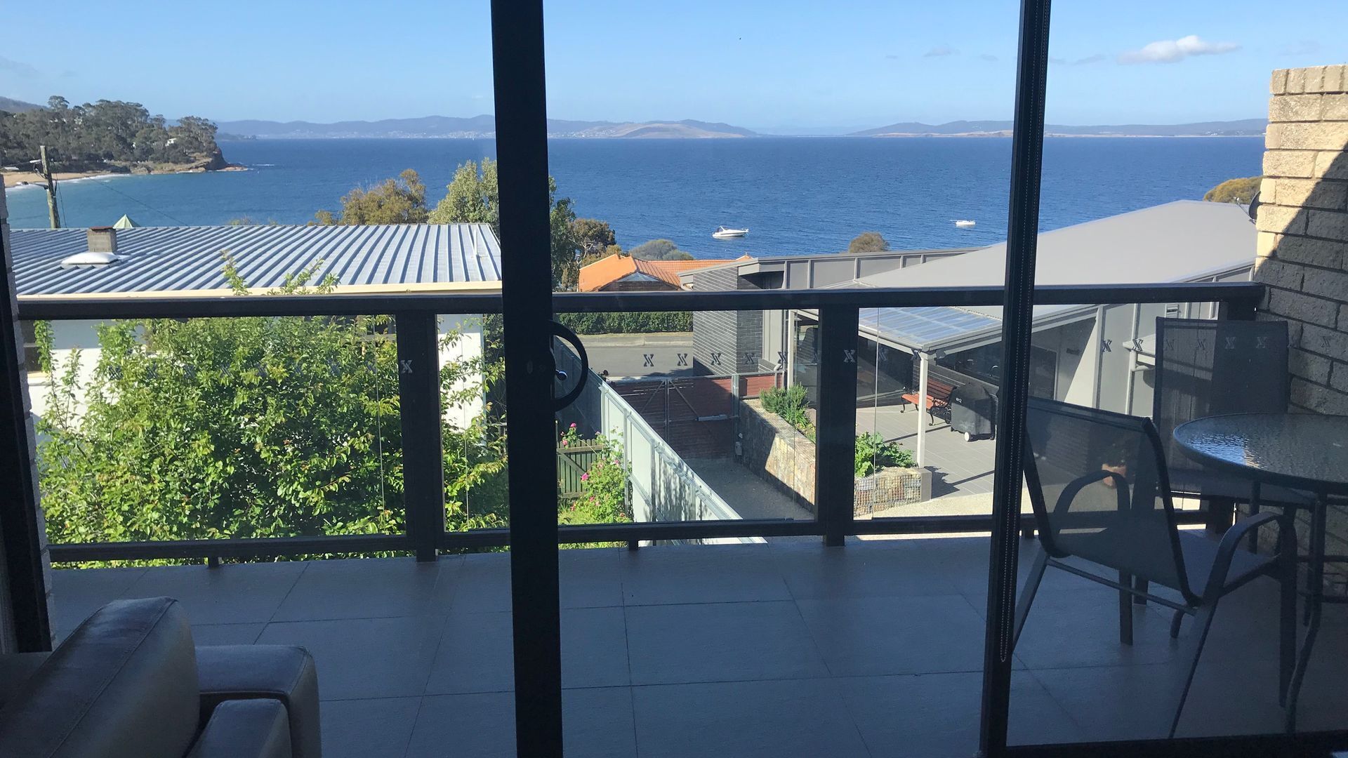 Beach View Apartment — image 7