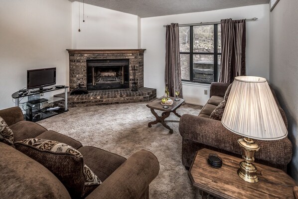 House, 3 Bedrooms | Living area - Ruidoso Three-bedroom (Ruidoso)