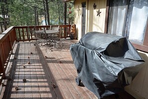 House, 3 Bedrooms | Balcony