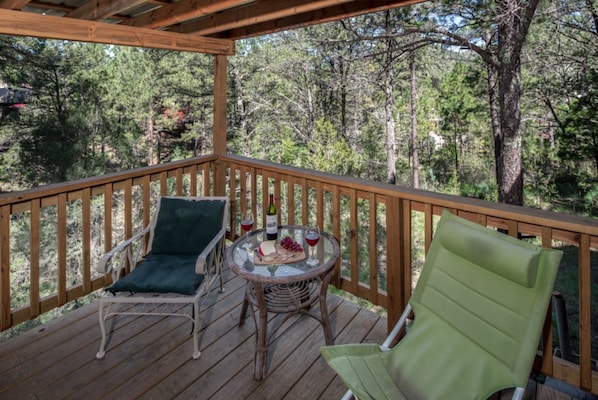 House, 2 Bedrooms | Balcony