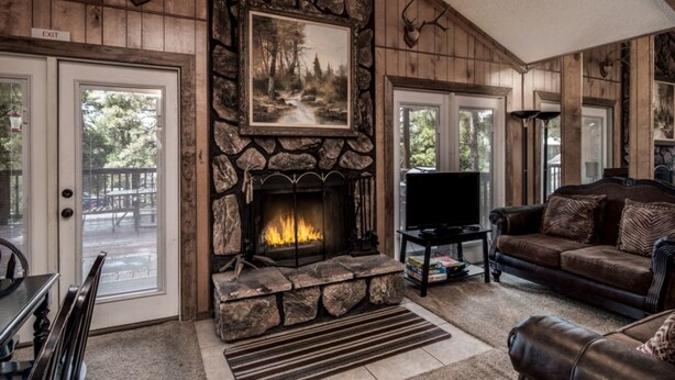 Unclassified image, 1 of 24, button - Ruidoso Three-bedroom (Ruidoso)
