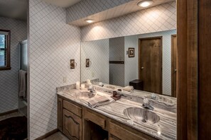 Maison, 3 chambres | Salle de bain