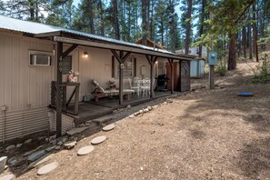 House, 3 Bedrooms | Property grounds