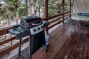 House, 2 Bedrooms | BBQ/picnic area