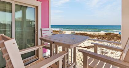 Gulf-Front Paradise 5BR/5BA All Ensuite Sleeps 14 Private Pool
Quiet Area 2 Dens