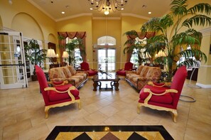 Condo, 3 Bedrooms | Lobby sitting area