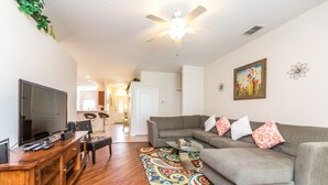 Villa, 4 chambres | Coin séjour