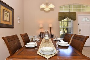 House, 3 Bedrooms | In-room dining - The Hamlet at Westhaven Three-bedroom (Davenport)