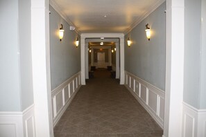 Condo, 4 Bedrooms | Hallway