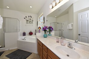 Villa, 6 Schlafzimmer | Badezimmer