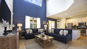 Unclassified image, 3 of 37, button - Watersong Resort Seven-bedroom (Davenport)