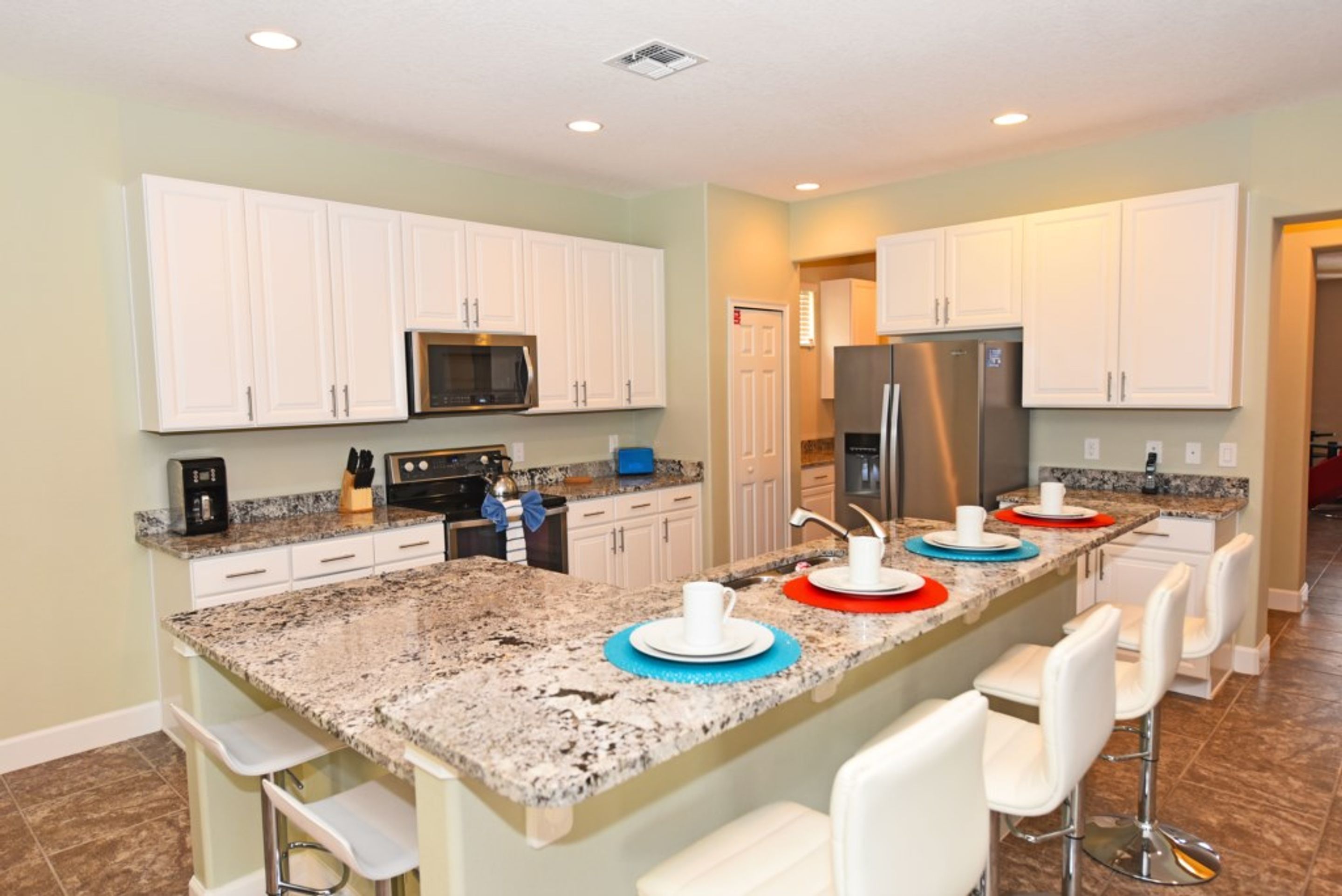 House, 6 Bedrooms | Private kitchen