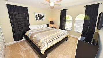 House, 6 Bedrooms | 6 bedrooms