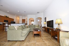 Maison, 5 chambres | Aire de séjour