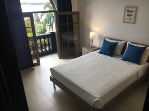 6 bedrooms, in-room safe, iron/ironing board