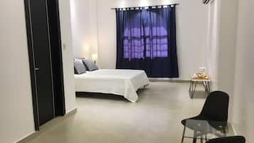 6 bedrooms, in-room safe, iron/ironing board