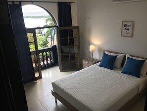 6 bedrooms, in-room safe, iron/ironing board