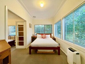 3 chambres, fer et planche à repasser, Wi-Fi, literie fournie