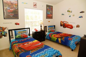 Maison en rangée, 3 chambres | Chambre thématique pour enfant