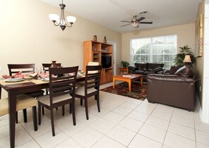 Condo, 3 Bedrooms | In-room dining